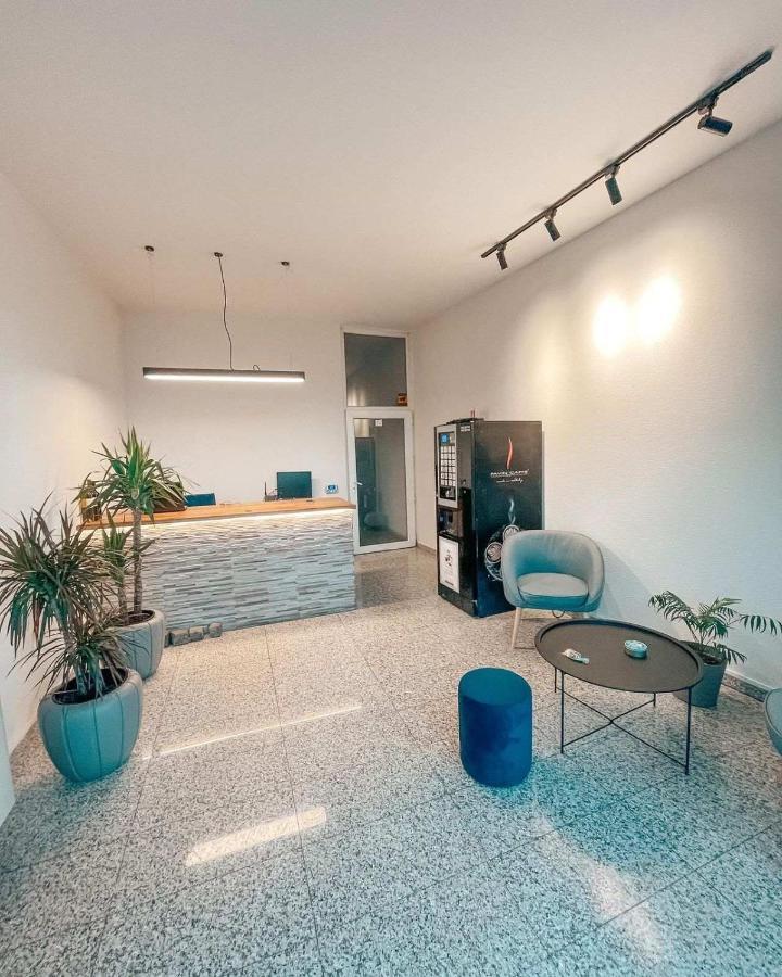 Mint Hotel Призрен Екстериор снимка