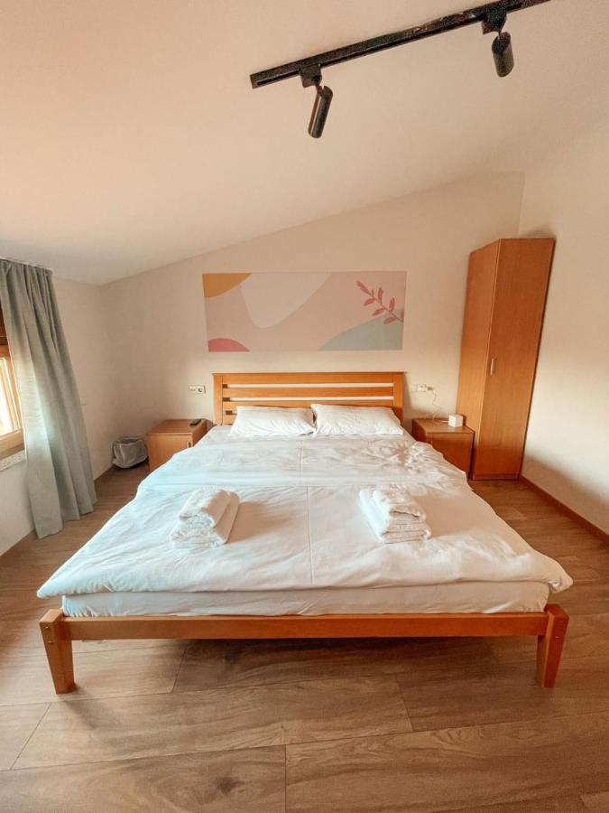 Mint Hotel Призрен Екстериор снимка
