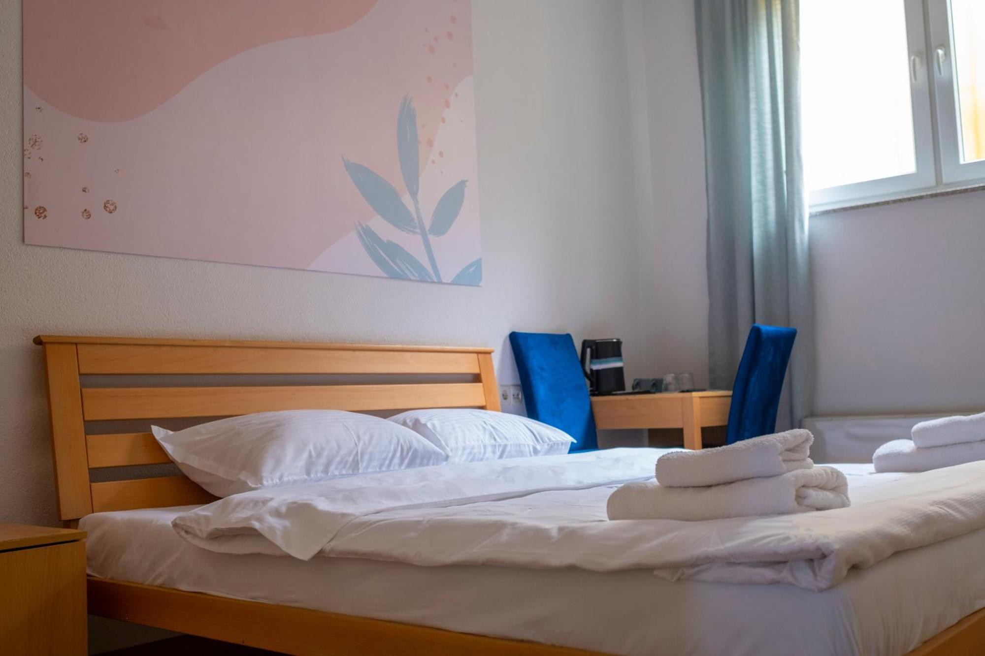 Mint Hotel Призрен Стая снимка